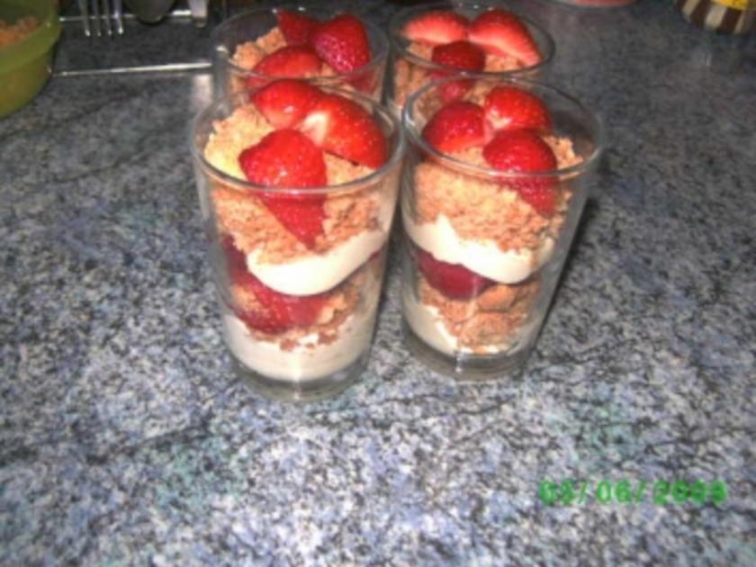 Weiße Schokoladenmousse mit Erdbeeren - einfach - von enten-martina