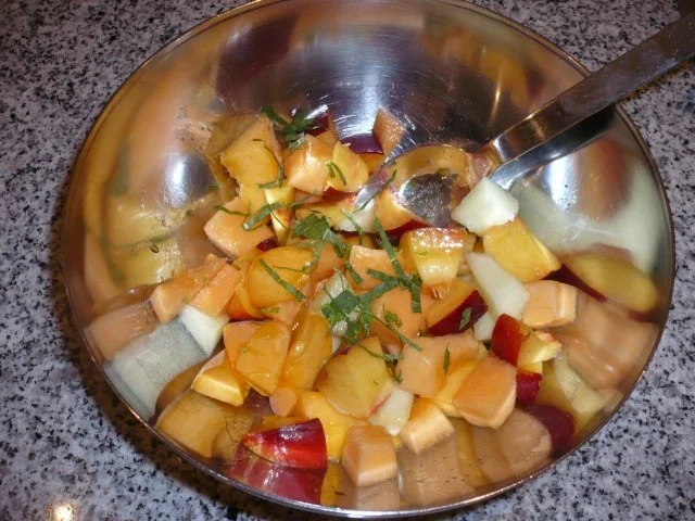 Panna Cotta mit parfümiertem Obstsalat - Rezept - Bild Nr. 10