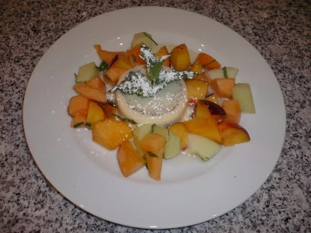 Panna Cotta mit parfümiertem Obstsalat - Rezept - Bild Nr. 11