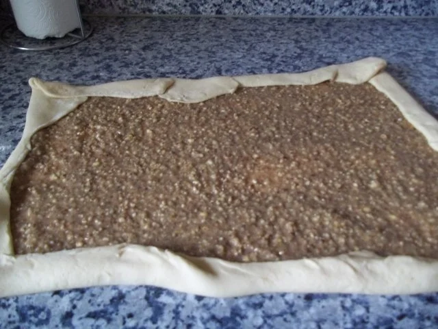 Rezept: Hefe-Nuss-Kranz Bild Nr. 8 Hefe-Nuss-Kranz - Rezept - Bild Nr. 8