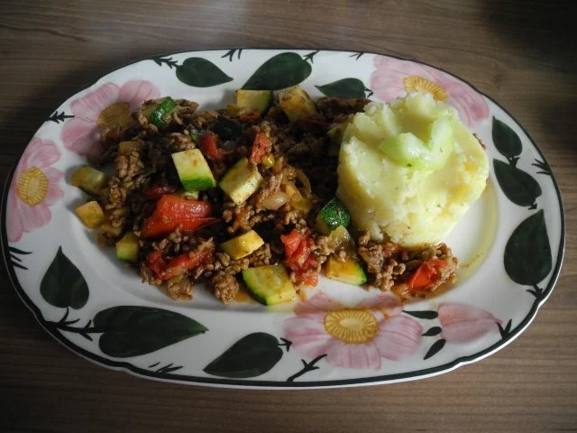 Hackfleisch : Schnelle Hack - Gemüse - Pfanne - Rezept - Bild Nr. 2