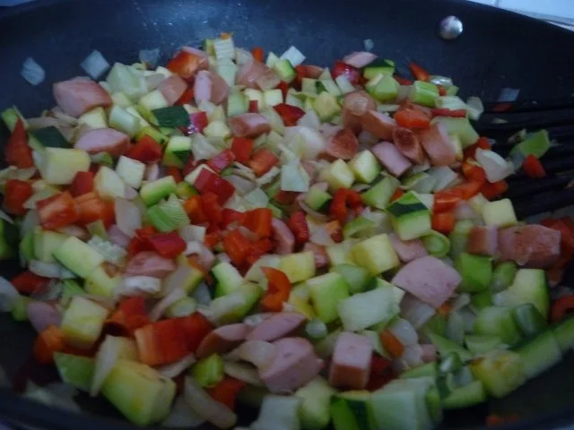 Rezept: Nudel - Gemüse - Pfanne mit Parmesan Bild Nr. 17 Nudel - Gemüse - Pfanne mit Parmesan - Rezept - Bild Nr. 17