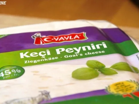 Rezept: Fruchtiger Quinoa-Salat mit Ziegenfeta in Pancetta Bild Nr. 8 Fruchtiger Quinoa-Salat mit Ziegenfeta in Pancetta - Rezept - Bild Nr. 8