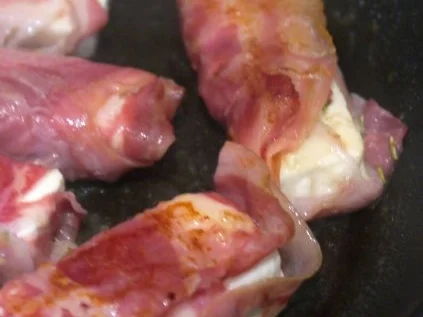 Rezept: Fruchtiger Quinoa-Salat mit Ziegenfeta in Pancetta Bild Nr. 13 Fruchtiger Quinoa-Salat mit Ziegenfeta in Pancetta - Rezept - Bild Nr. 13