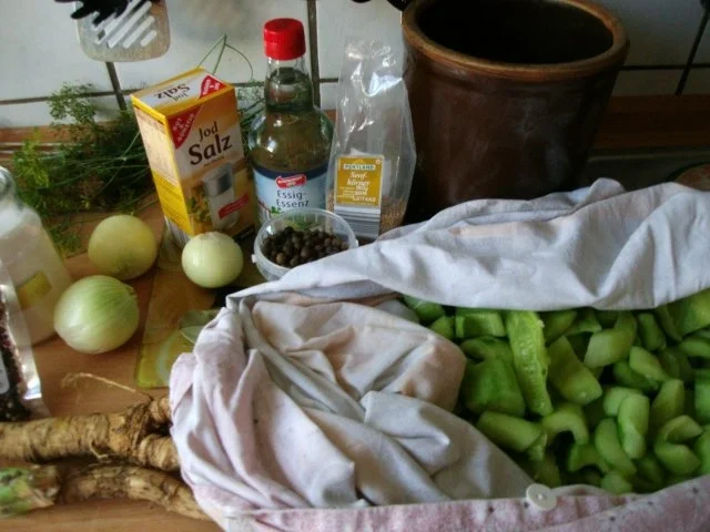 Rezept: Senfgurken (Schluppergurken)nach Oma´s Rezept Bild Nr. 13 Senfgurken (Schluppergurken)nach Oma´s Rezept - Rezept - Bild Nr. 13