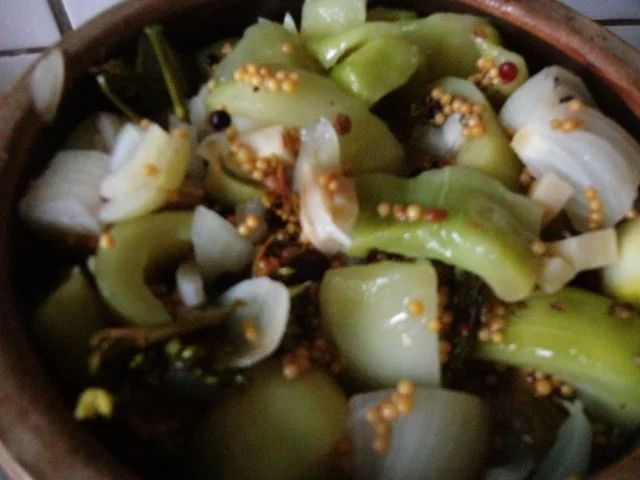 Rezept: Senfgurken (Schluppergurken)nach Oma´s Rezept Bild Nr. 2 Senfgurken (Schluppergurken)nach Oma´s Rezept - Rezept - Bild Nr. 2