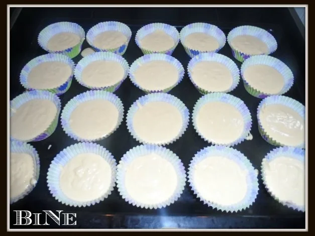 BiNe` S APFELMUFFINS MIT VANILLECREME - Rezept - Bild Nr. 4
