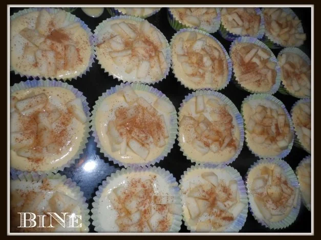 BiNe` S APFELMUFFINS MIT VANILLECREME - Rezept - Bild Nr. 5
