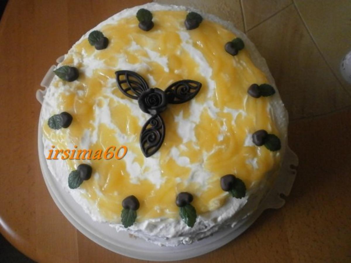 Bilder für Joghurt – Sahne Torte mit Mandarinen - Rezept