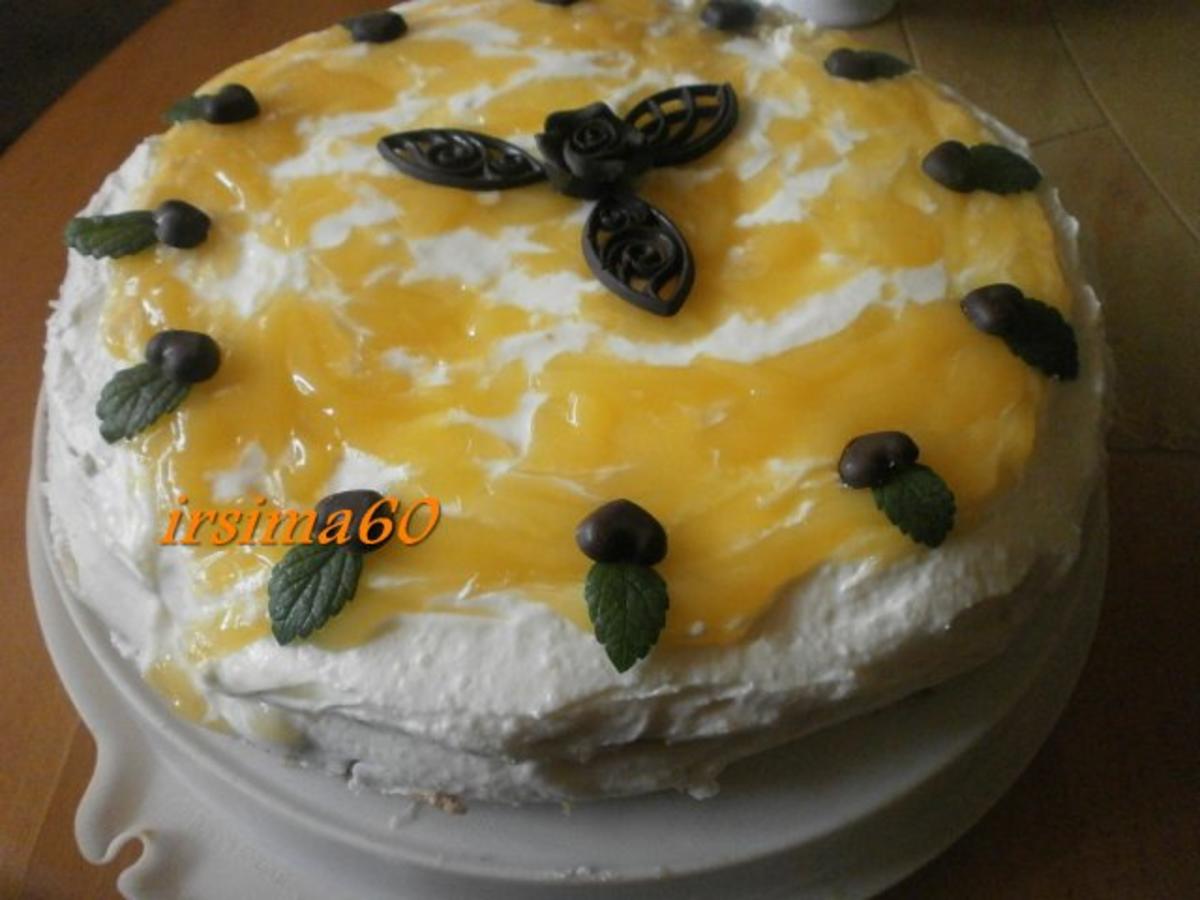 Joghurt – Sahne Torte mit Mandarinen - 184 kcal/100g