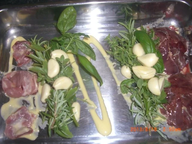 Rezept: Hühnchen auf Kräuterbeet Bild Nr. 2 Hühnchen auf Kräuterbeet - Rezept - Bild Nr. 2