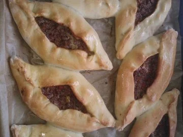 Türkische Pizza - Rezept