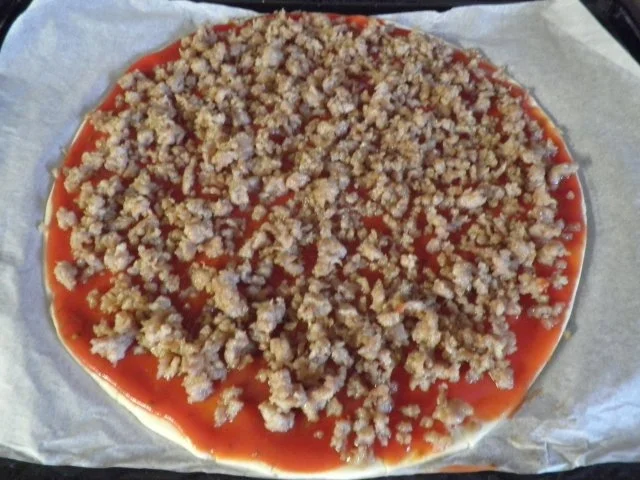 Rezept: Blätterteig mit Hack und Mozzarella Bild Nr. 3 Blätterteig mit Hack und Mozzarella - Rezept - Bild Nr. 3