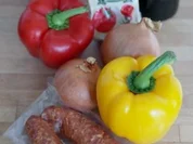 Rezept: Wurstgulasch ร la Cho Wurstgulasch ร la Cho - Rezept