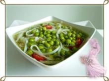 Reis-Bandnudeln mit jungen Erbsen – Suppe - Rezept