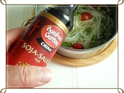 Reis-Bandnudeln mit jungen Erbsen – Suppe - Rezept - Bild Nr. 12