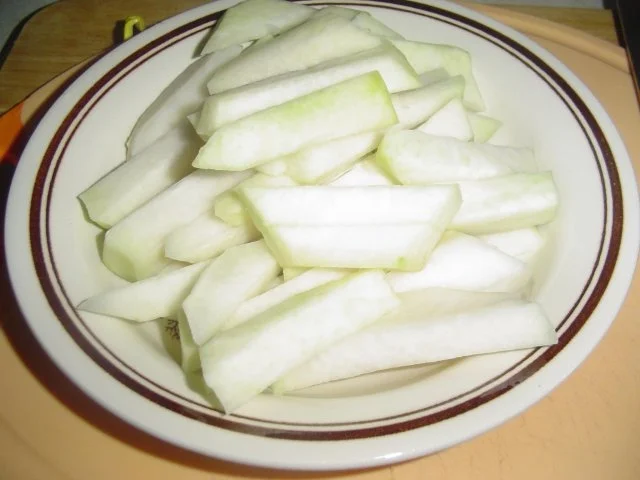Rezept: Schnitzel und Kohlrabipommes mit Petersielkartoffeln Bild Nr. 4 Schnitzel und Kohlrabipommes mit Petersielkartoffeln - Rezept - Bild Nr. 4