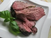 Ein rosa gebratenes Stück Rindfleisch - Rezept