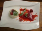 Rezept: "Was für's Gmüth" - Orangenblüten-Panna-Cotta mit Himbeersauce "Was für's Gmüth" - Orangenblüten-Panna-Cotta mit Himbeersauce - Rezept