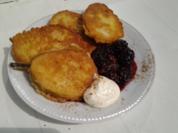 Birnenküchlein mit Brombeerkompott - Rezept