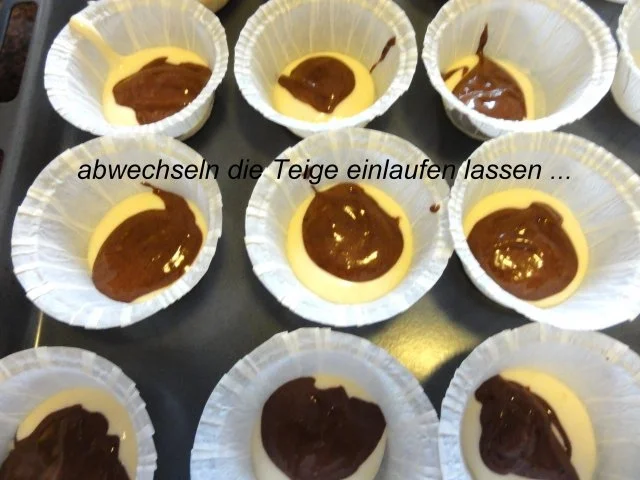 Muffin:   ZEBRAMUFFIN -aus Biskuitteig- - Rezept - Bild Nr. 9