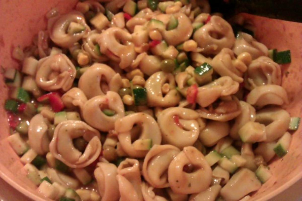 Vegetarischer Tortellinisalat - Rezept By sTinsche