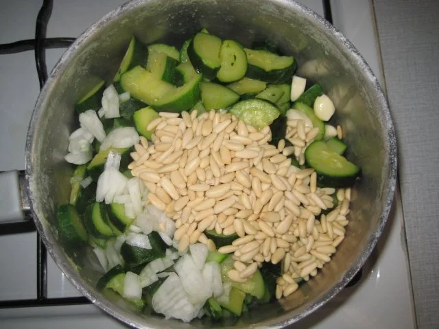 Rezept: Zucchini Pesto Bild Nr. 13 Zucchini Pesto - Rezept - Bild Nr. 13