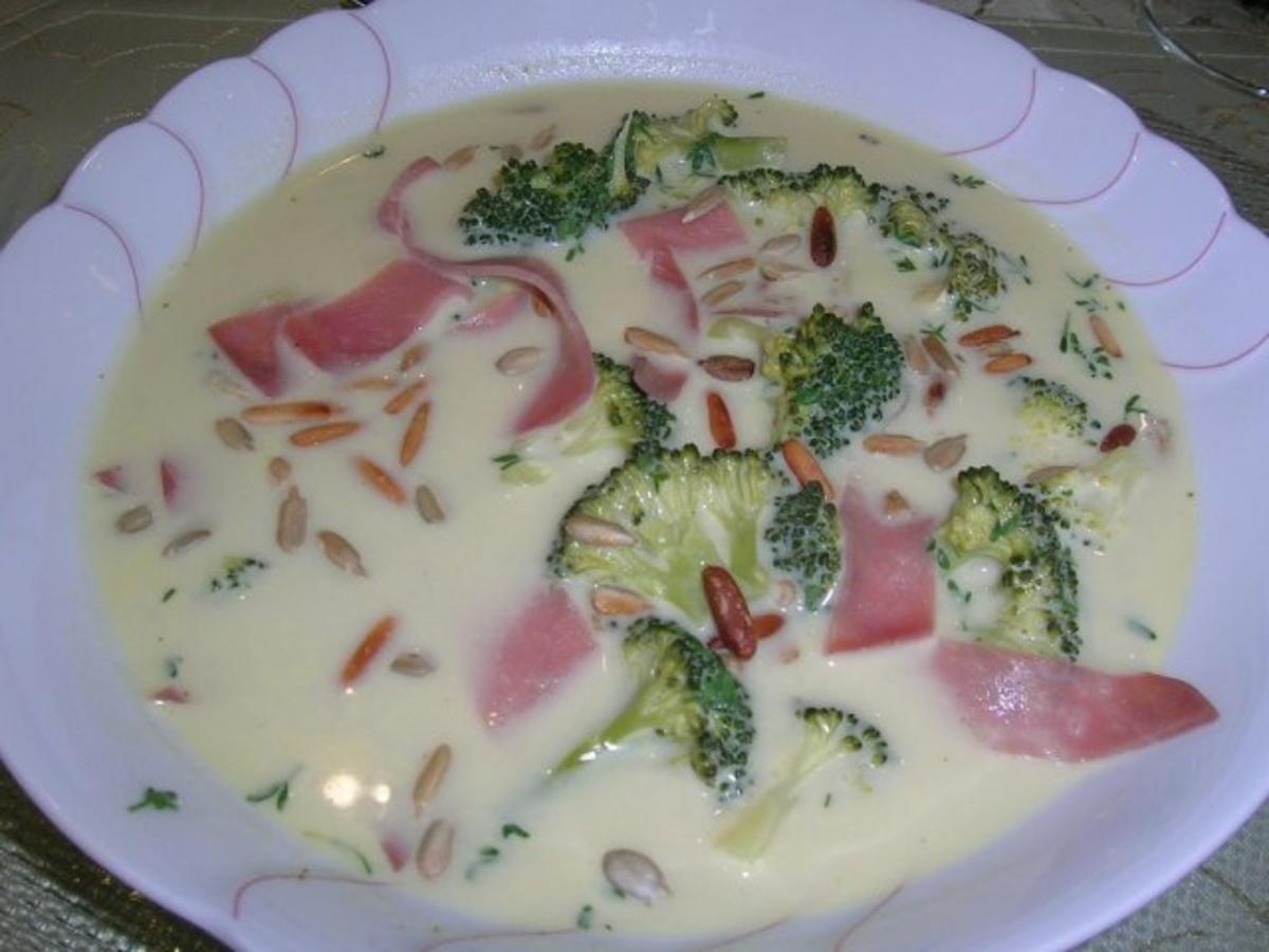 Brokkoli Suppe - die etwas andere Variante - - Rezept - Bild Nr. 3