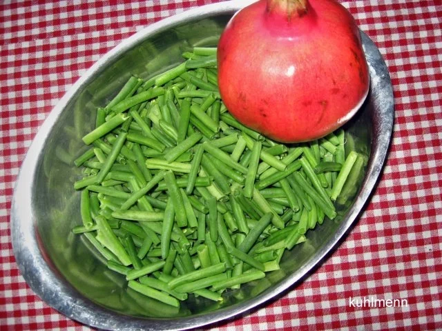 Prinzessbohnen in Rahm/Granatapfel/Käse - Soße - Rezept - Bild Nr. 2
