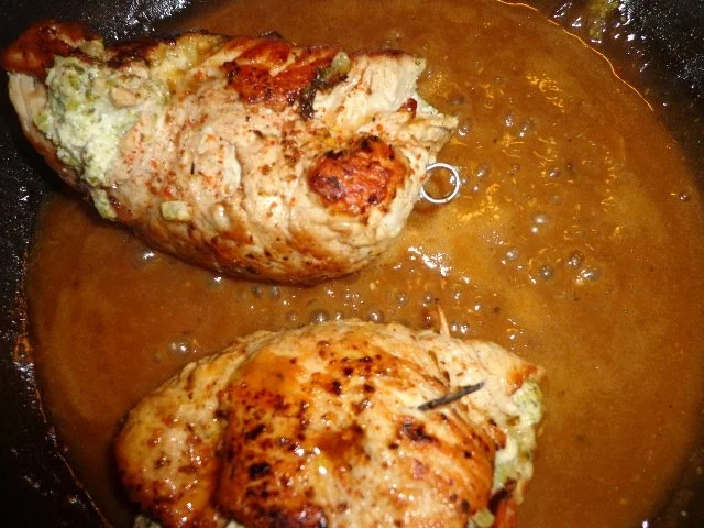 Rezept: Puten-Brokkoli-Röllchen Puten-Brokkoli-Röllchen - Rezept