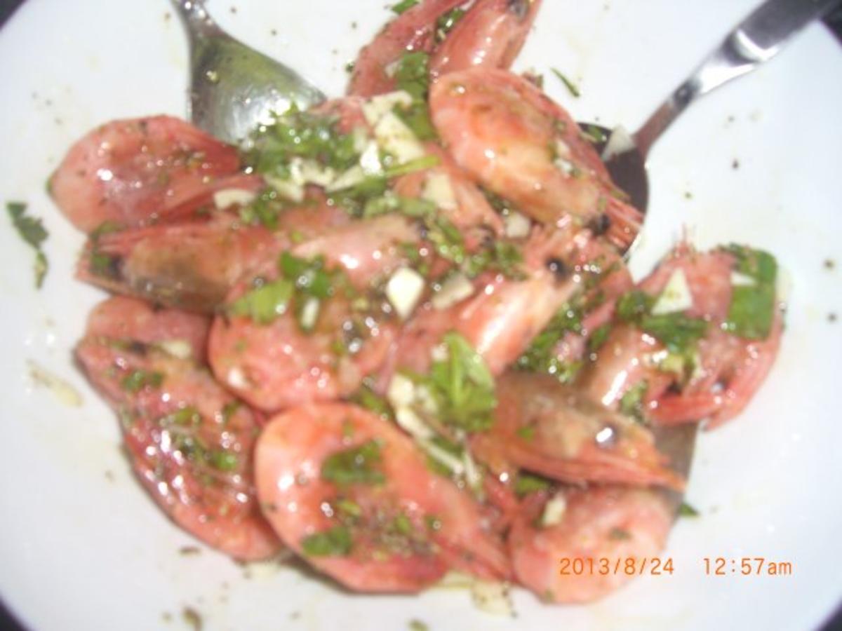 Garnelenplatte mit gebratener Feige, griechischem Salat und Bratkartoffeln - Rezept - Bild Nr. 4
