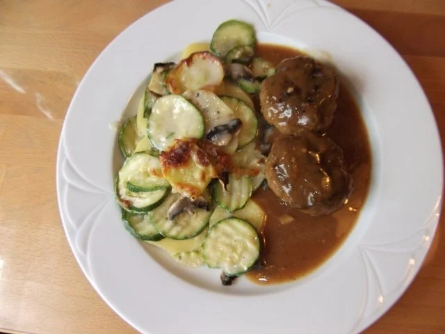 Rezept: Zucchini-Kartoffel-Auflauf Dieter´s Art Bild Nr. 7 Zucchini-Kartoffel-Auflauf Dieter´s Art - Rezept - Bild Nr. 7