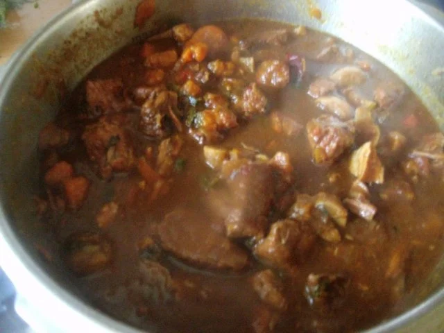 Hausmannskost - Gulasch mit Pilzen - Rezept - Bild Nr. 3