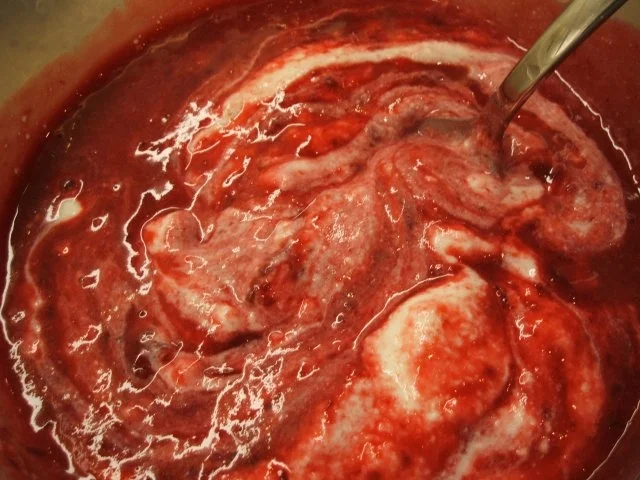 Rezept: Dessert: Zwetschgen-Joghurt-Dessert Bild Nr. 5 Dessert: Zwetschgen-Joghurt-Dessert - Rezept - Bild Nr. 5