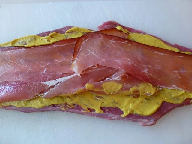 Rezept: Rinderrouladen nach Omas Art, aber auch anders Bild Nr. 5 Rinderrouladen nach Omas Art, aber auch anders - Rezept - Bild Nr. 5