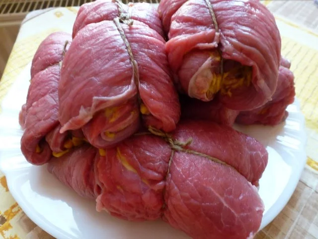 Rezept: Rinderrouladen nach Omas Art, aber auch anders Bild Nr. 7 Rinderrouladen nach Omas Art, aber auch anders - Rezept - Bild Nr. 7