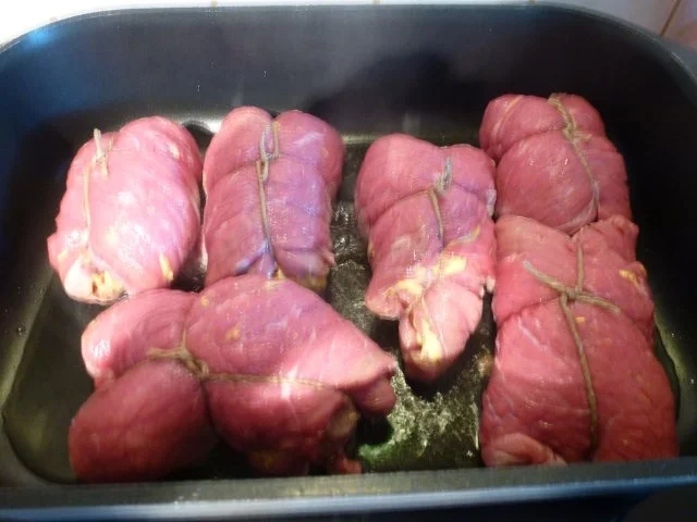 Rezept: Rinderrouladen nach Omas Art, aber auch anders Bild Nr. 8 Rinderrouladen nach Omas Art, aber auch anders - Rezept - Bild Nr. 8
