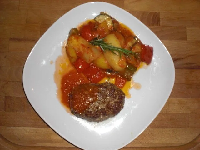 Backkartoffeln und Bifteki à la Linda - Rezept