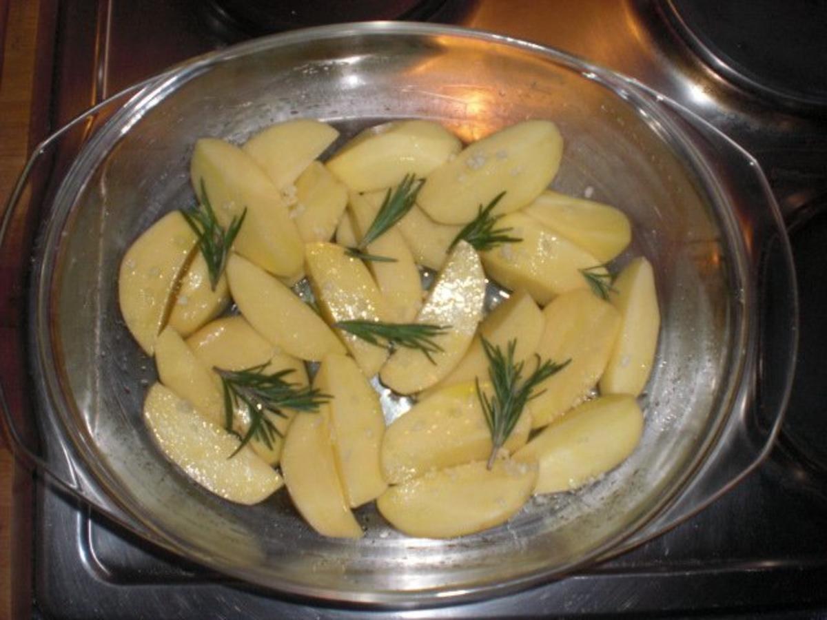 Backkartoffeln und Bifteki à la Linda - Rezept - Bild Nr. 4