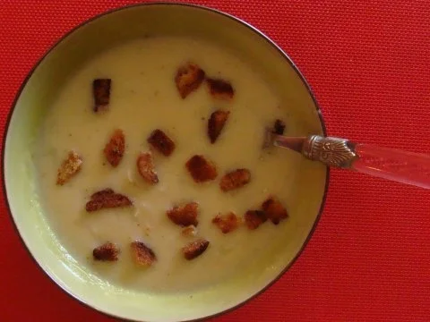 Suppen : Kohlrabisuppe mal ganz anders. - Rezept