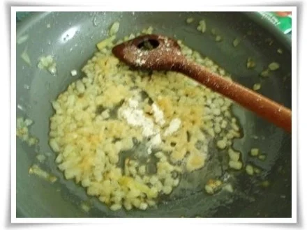 Kohlrouladen mit Tomatensauce, Salzkartoffeln und Möhren - schonend gegart. - Rezept - Bild Nr. 8