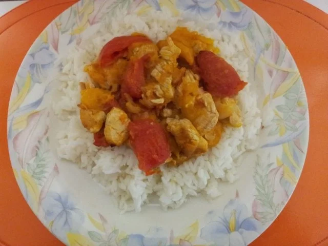 Tomaten mit Mango und Hähnchen - Rezept