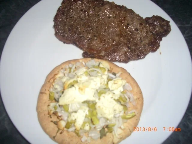 Beiridschnitte gegrillt mit Schafkäse überbackenes Pita Bread - Rezept