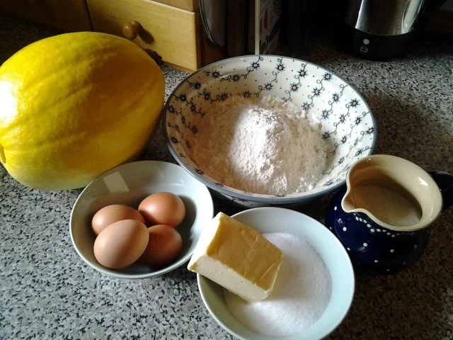 Rezept: Kürbisküchlein mit gebrannten Sonnenblumenkernen Bild Nr. 2 Kürbisküchlein mit gebrannten Sonnenblumenkernen - Rezept - Bild Nr. 2