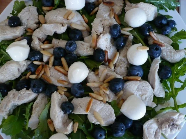 Rezept: Hähnchen - Heidelbeer - Salat Bild Nr. 8 Hähnchen - Heidelbeer - Salat - Rezept - Bild Nr. 8