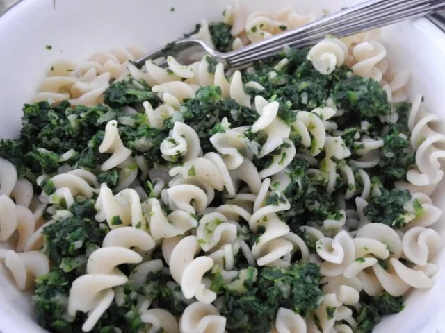 Rezept: Unter 30 Minuten : Spirellis - Spinat - Pfanne Unter 30 Minuten : Spirellis - Spinat - Pfanne - Rezept