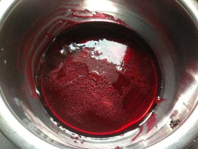 Rezept: Leckerer Holunderbeersirup frisch&fruchtig zur Saison Probierportion Leckerer Holunderbeersirup frisch&fruchtig zur Saison Probierportion - Rezept