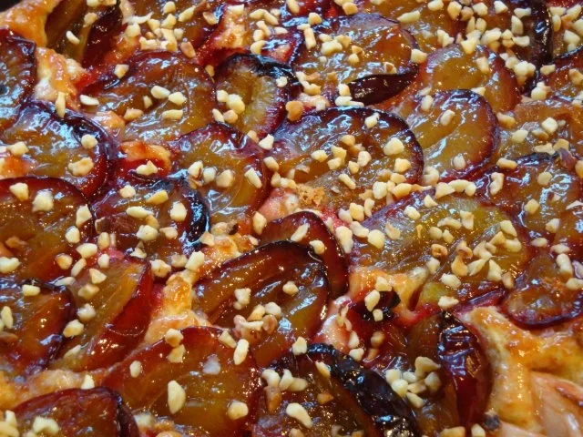 Rezept: Zwetschgenkuchen mit Mürbeteig und Streuseln Bild Nr. 3 Zwetschgenkuchen mit Mürbeteig und Streuseln - Rezept - Bild Nr. 3