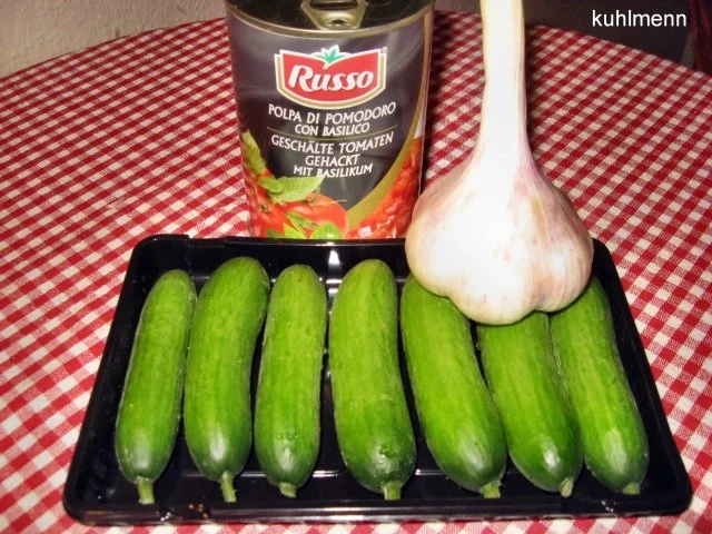 Minigurken geschmort in Tomaten/Käse - Soße - Rezept - Bild Nr. 2