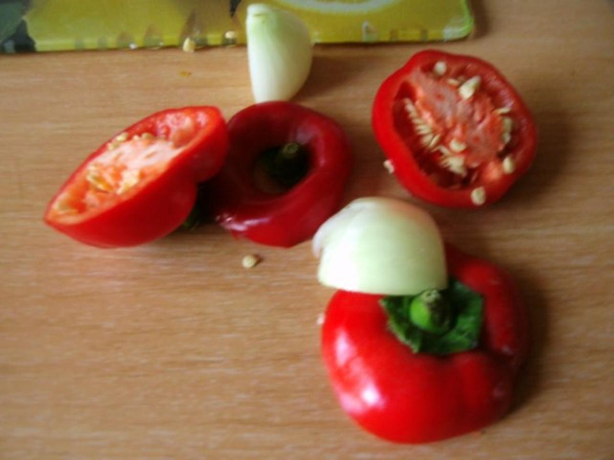 Hausmannskost - gefüllte Paprikaschoten in Tomatensauce - Rezept - Bild Nr. 7